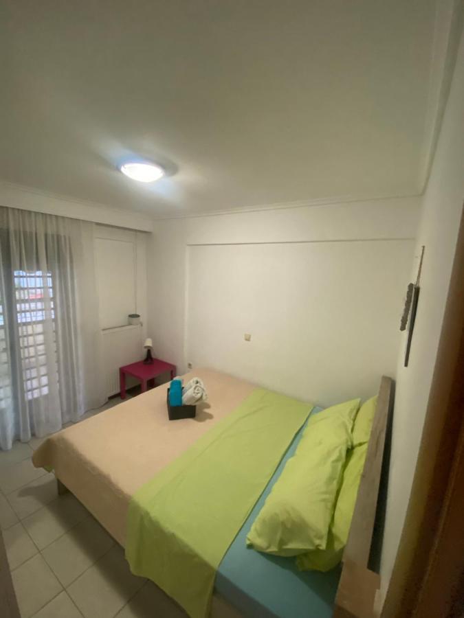 Lovely 2-Bedroom Appartement With Free Parking Агия Триас Екстериор снимка